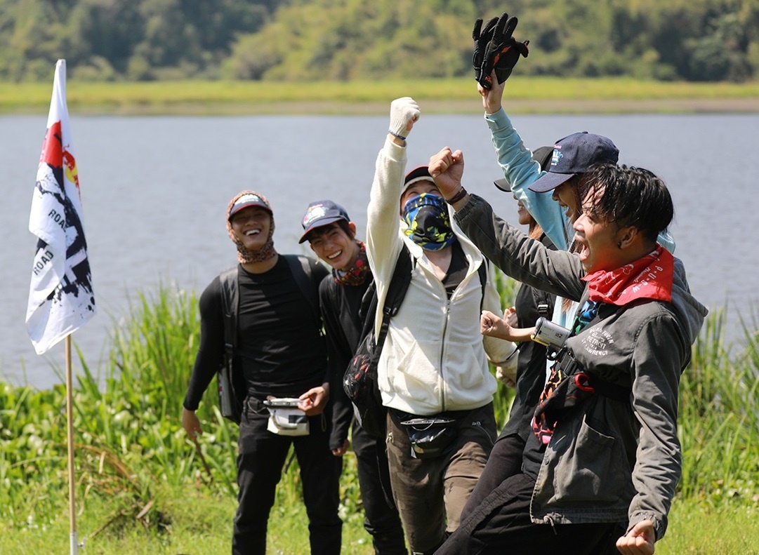 Quynh Nhu doi gioi tinh cho ban choi trong 'Hanh trinh dich thuc' hinh anh
