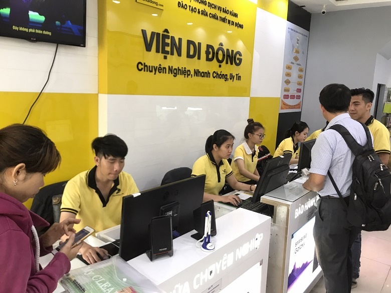 Thay 3.000 vien pin iPhone 6/6 Plus mien phi 100% tai Di Dong Viet hinh anh