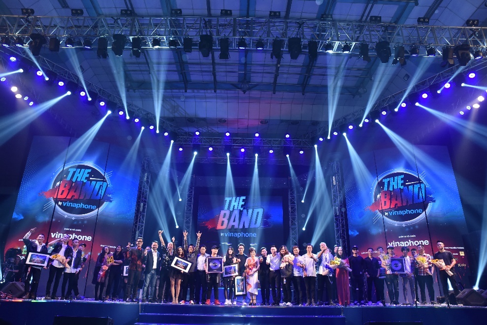 The Band by VinaPhone anh 7