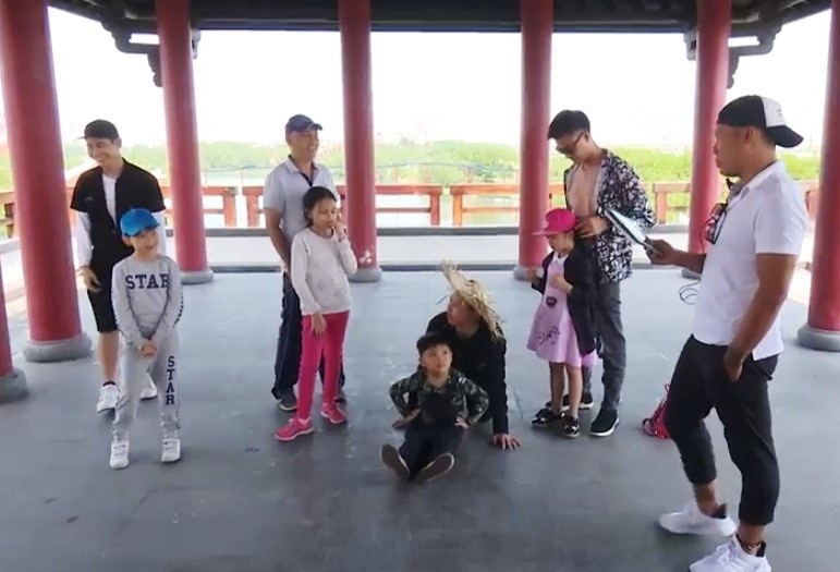 Bố ơi mình đi đâu thế? ảnh 3 Bo oi minh di dau the? anh 3