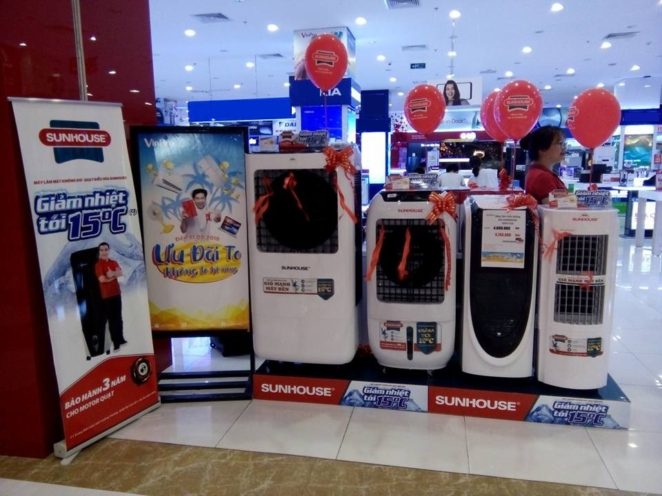 Nang nong cao diem, nguoi dan do di mua thiet bi lam mat hinh anh