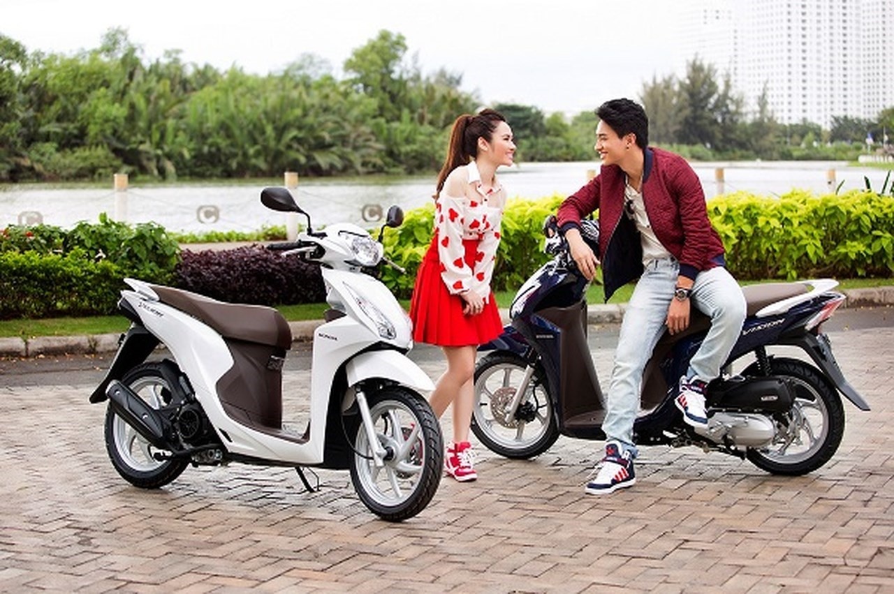 Mua xe tra gop voi lai suat tiet kiem cung FE Credit hinh anh