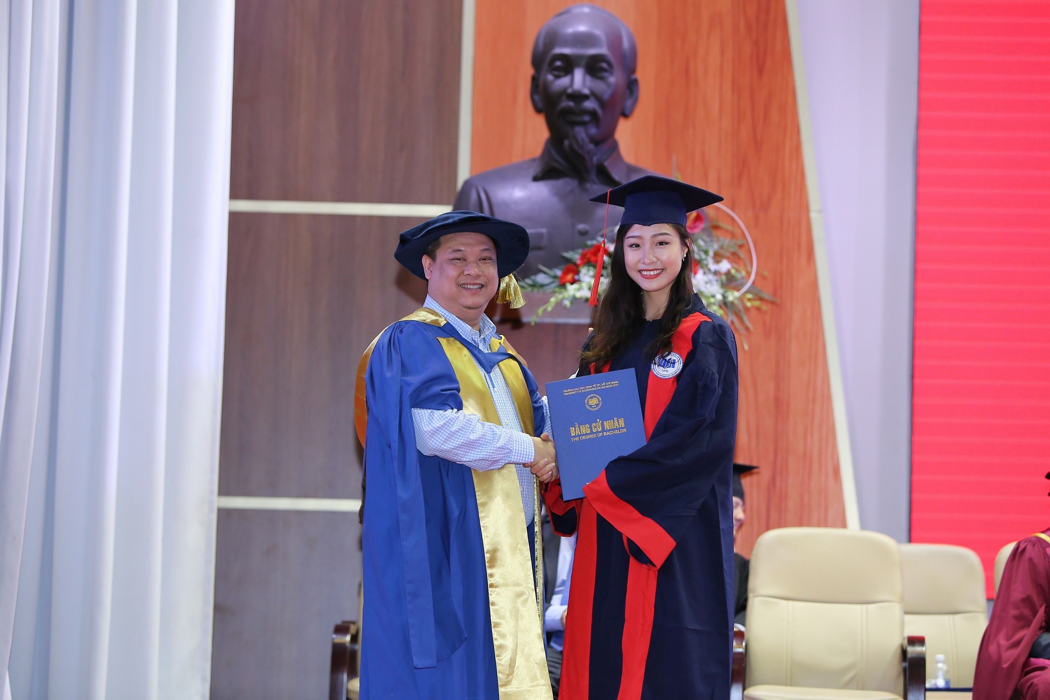 Co hoi du hoc nghin do khi xet tuyen thang tai DH Kinh te hinh anh