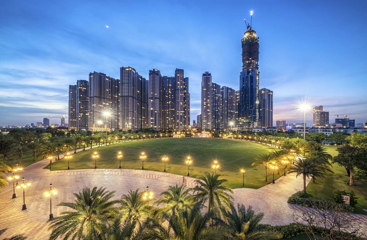 Phia sau thuong hieu ty do cua ty phu Pham Nhat Vuong hinh anh