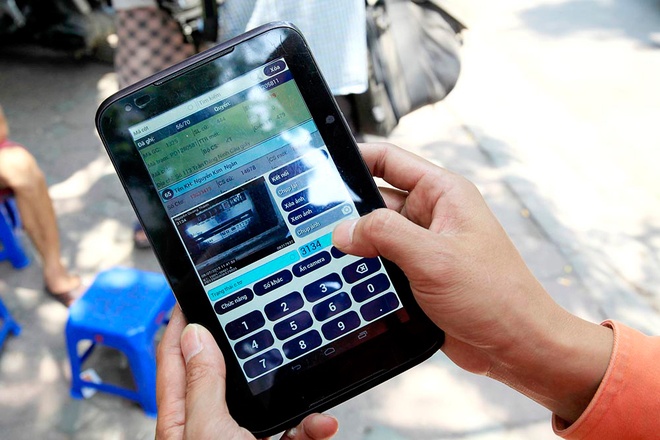 EVN phoi hop kiem tra, ra soat gia ban dien cua cac chu nha tro hinh anh