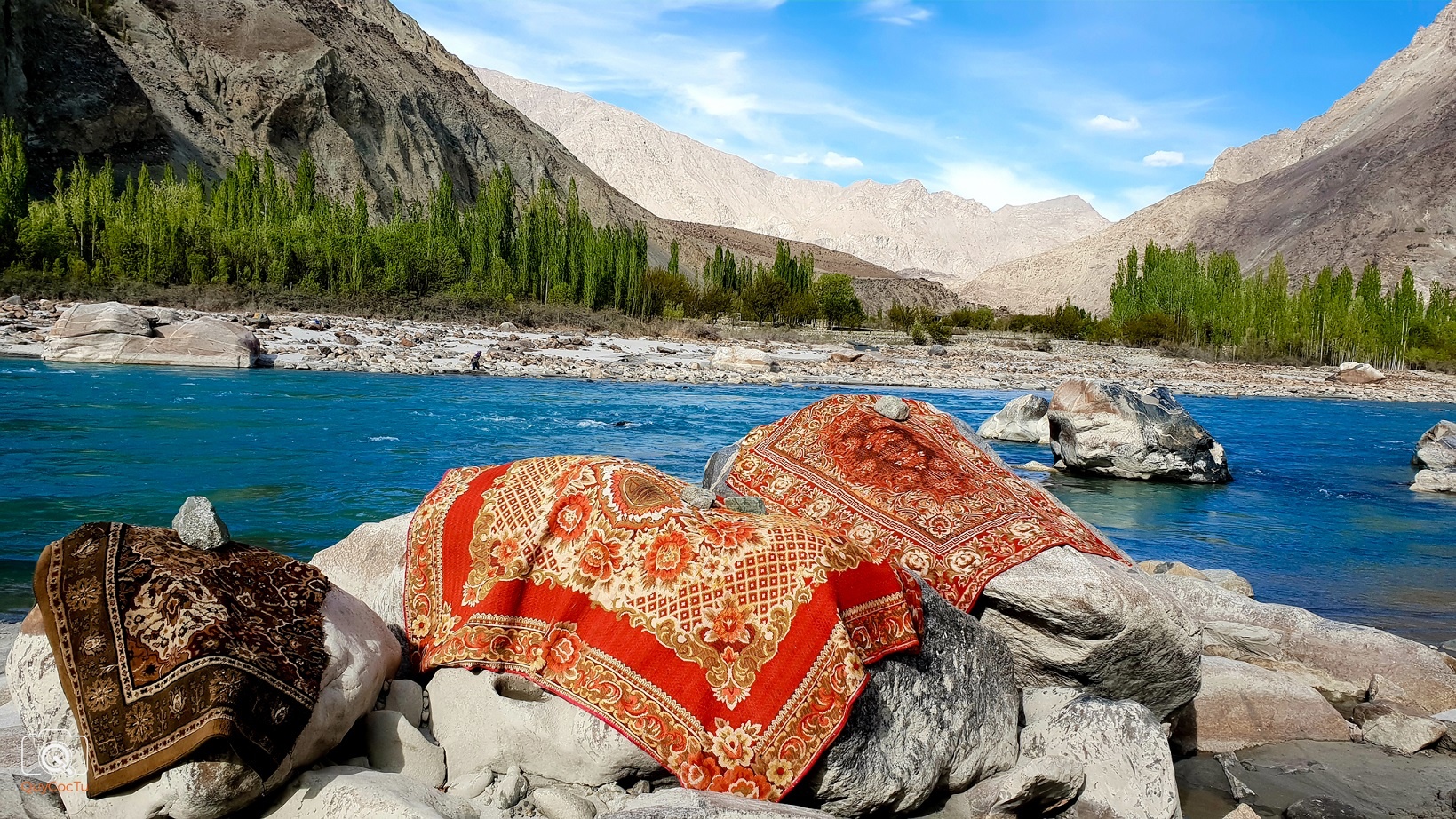 Pakistan dep tua mien co tich qua ong kinh smartphone hinh anh