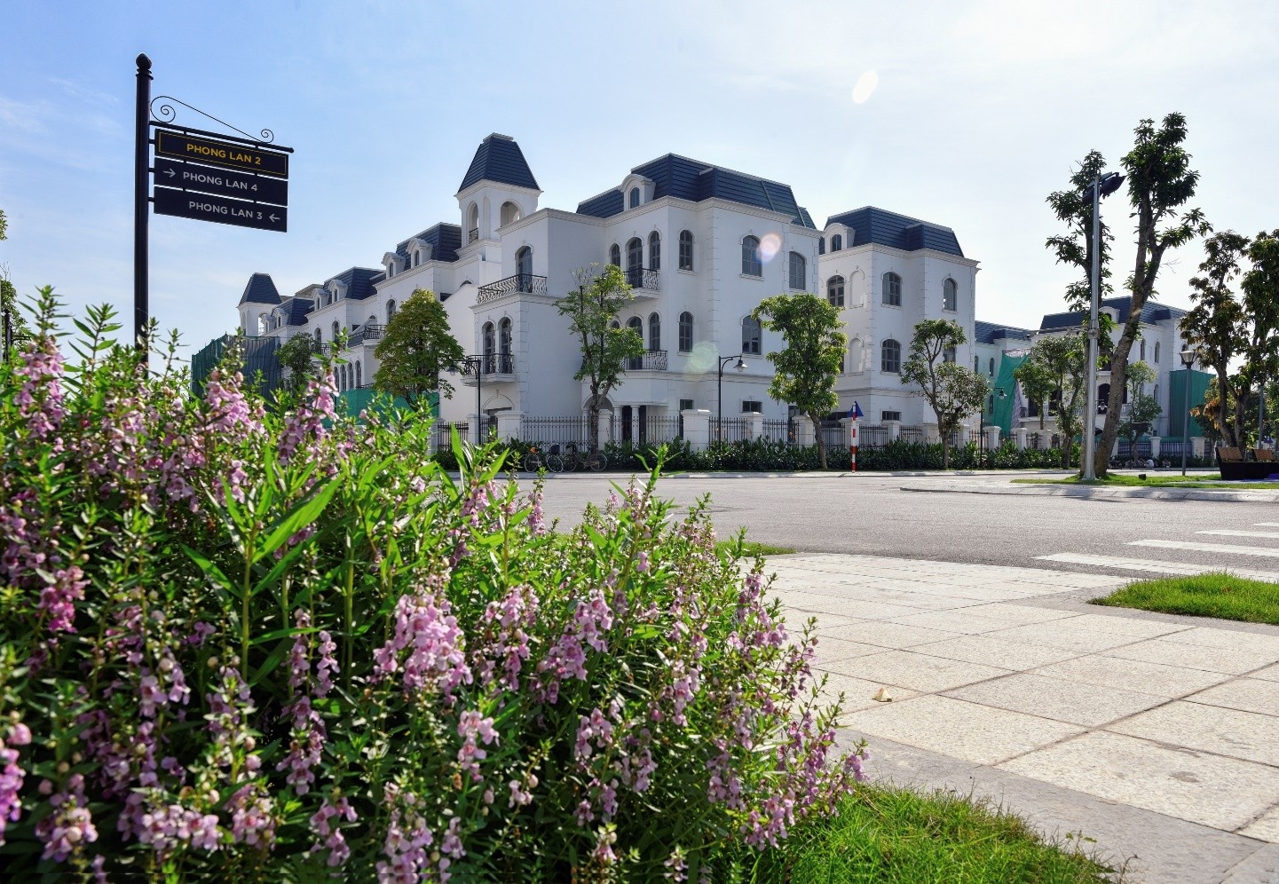 Vinhomes Riverside anh 1