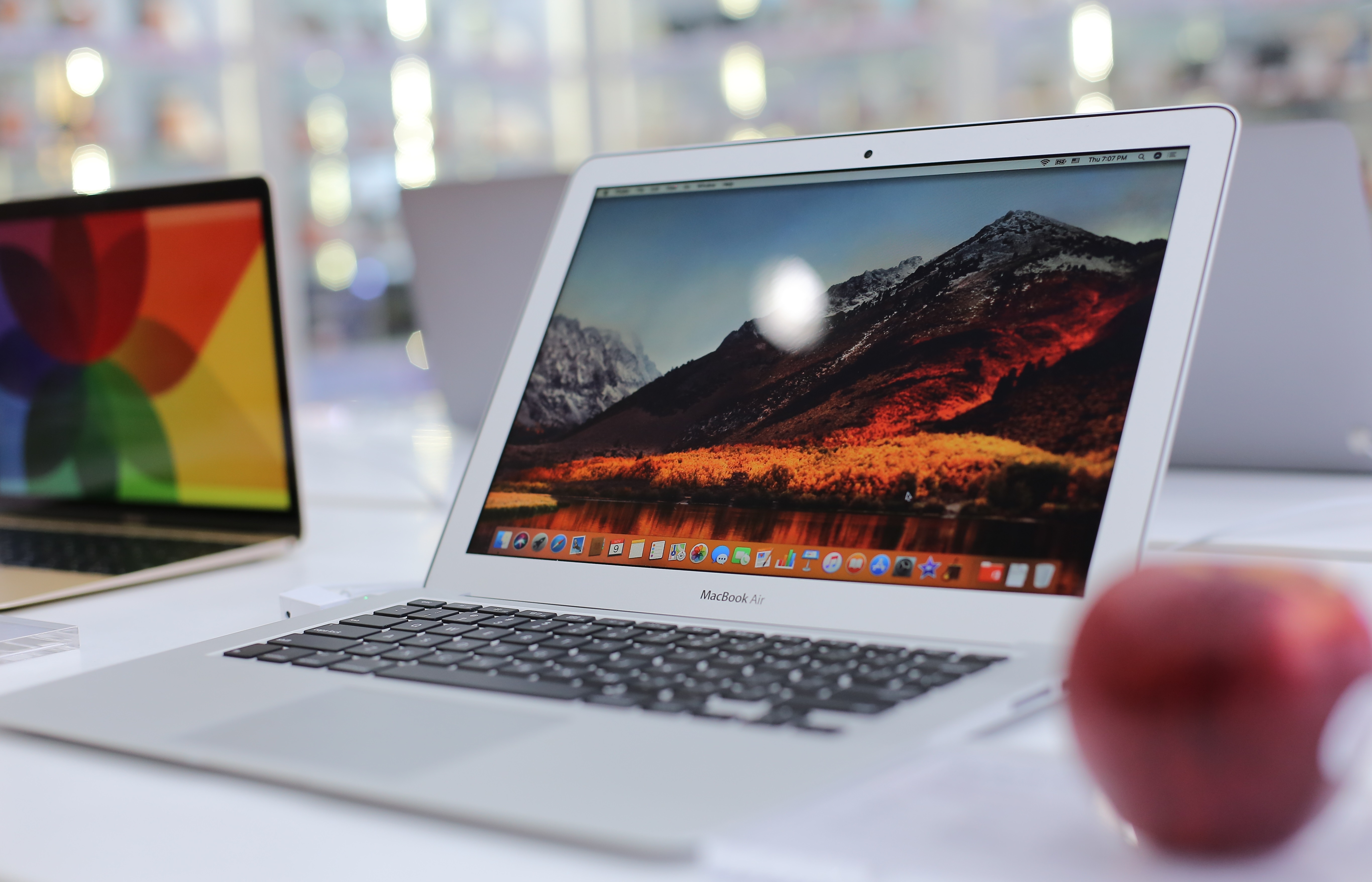 ‘Tuan le vang Apple’: FPT Shop giam gia den 4 trieu dong hinh anh