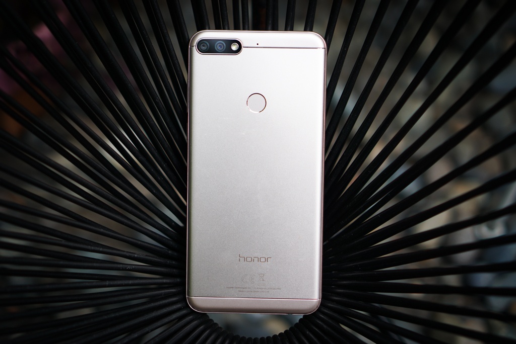 Face Unlock tren Honor 7C co the nhan dang 1.024 diem cua khuon mat hinh anh