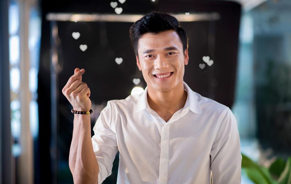 Samsung Galaxy A6+ anh 4