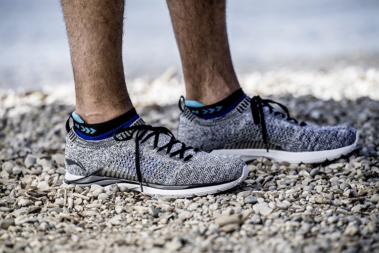 Super Light 15 - nhe em, thoang khi voi trong luong 195 gram hinh anh