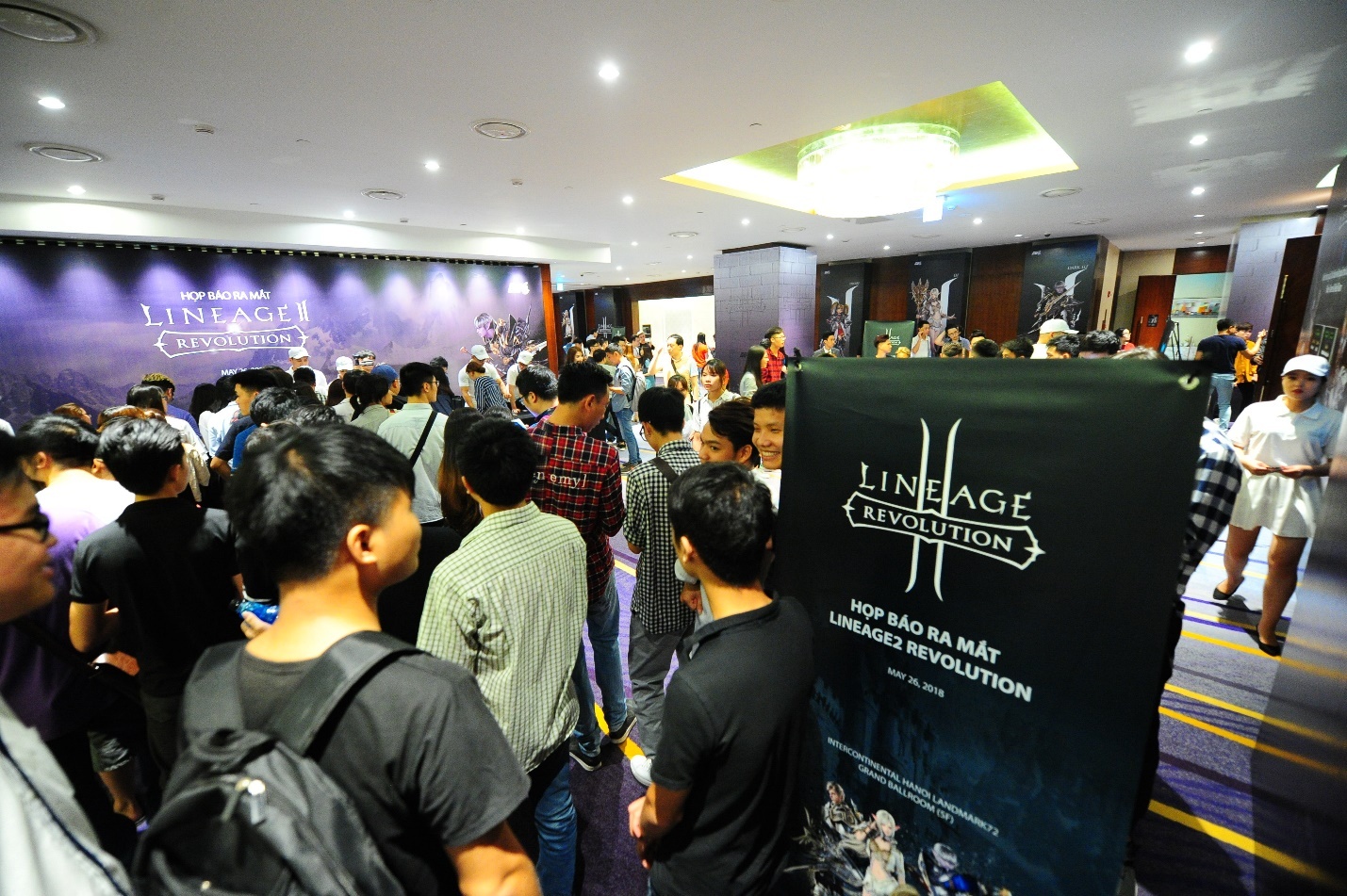 Lineage 2: Revolution anh 1