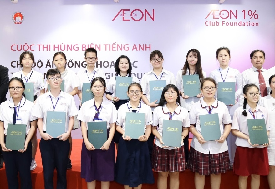 9 guong mat dai dien TP.HCM tham gia ‘Nha lanh dao tre chau A 2018’ hinh anh