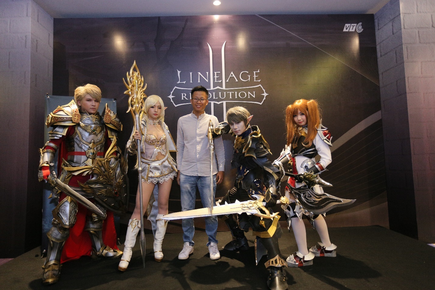 Lineage 2: Revolution anh 8
