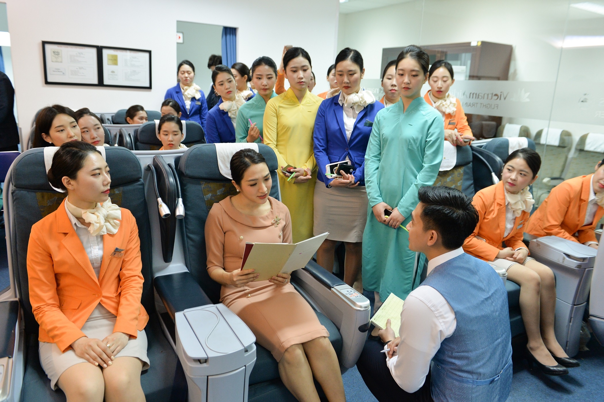 Vietnam Airlines anh 2