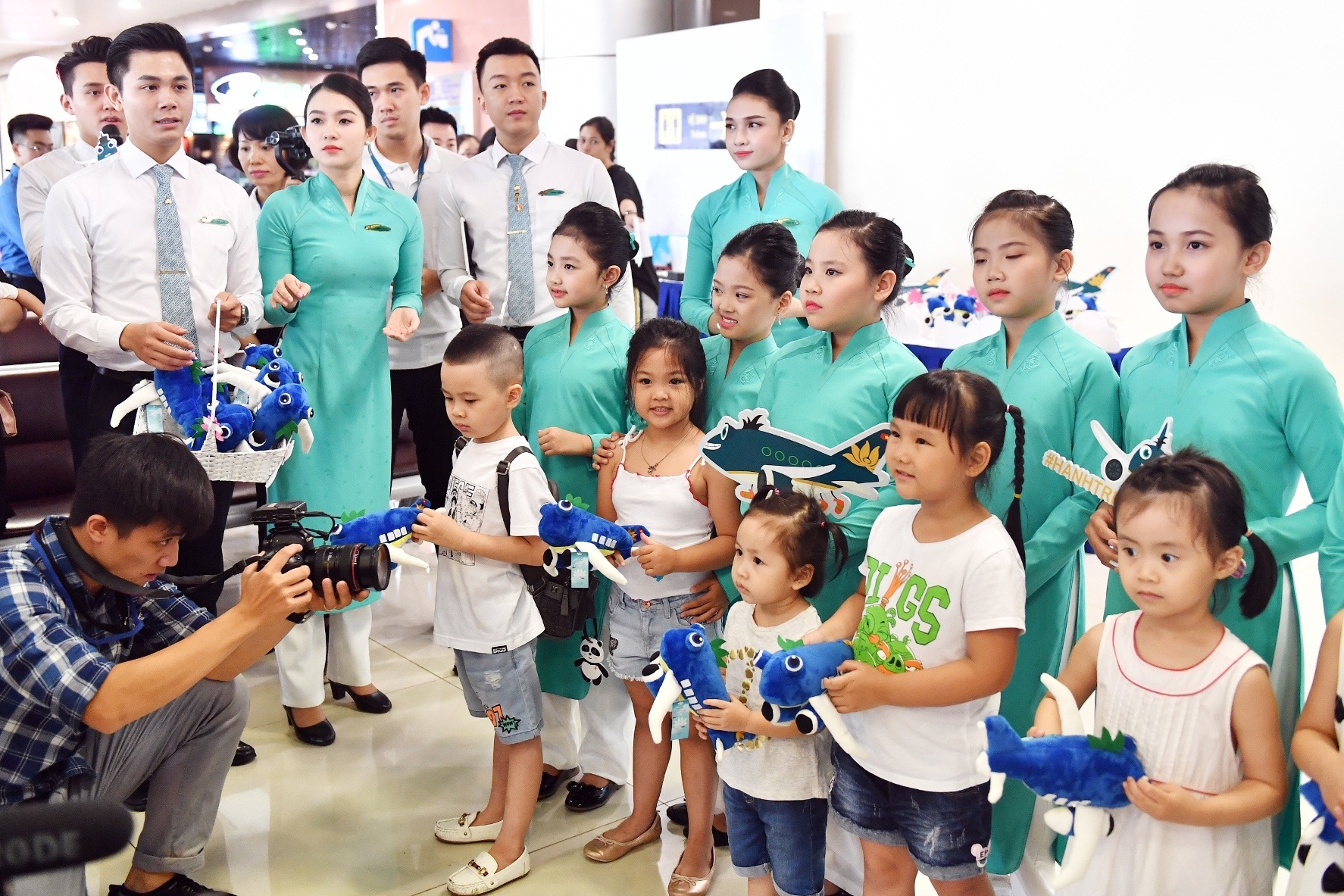 Vietnam Airlines anh 2