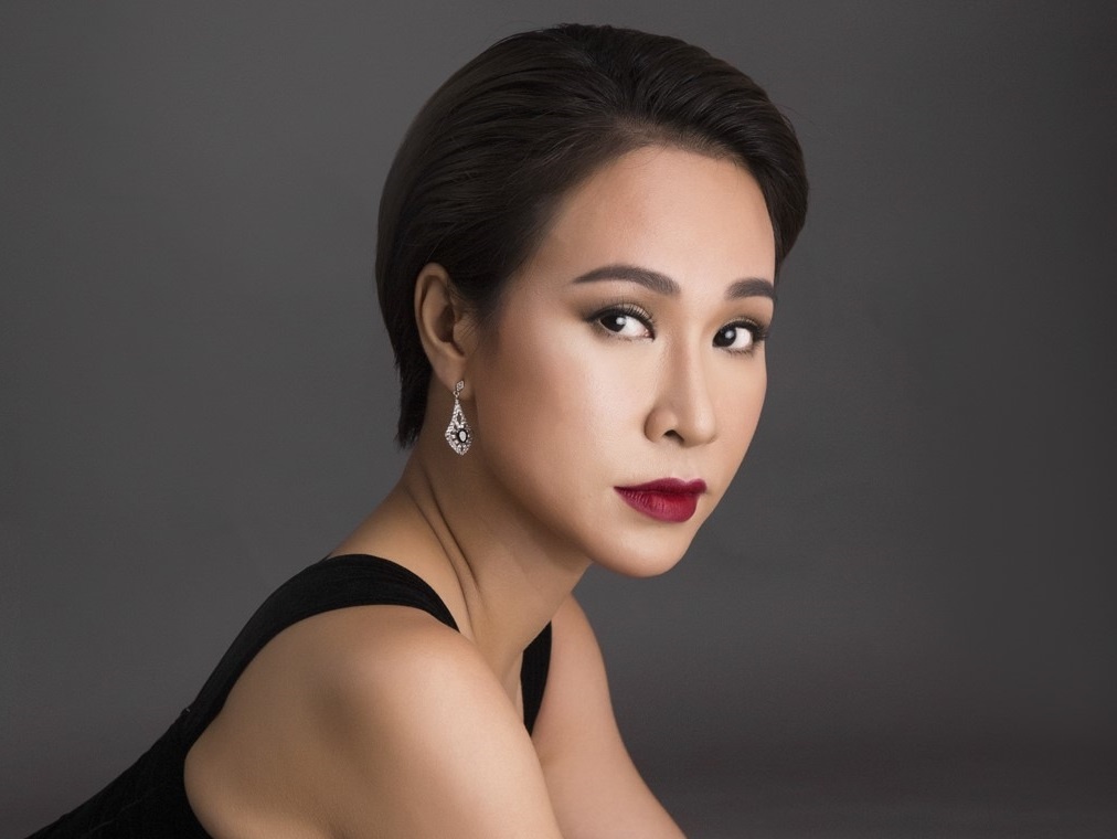 Uyen Linh: 'Song duoc o showbiz khong the chi dua vao hoc truong nhac' hinh anh