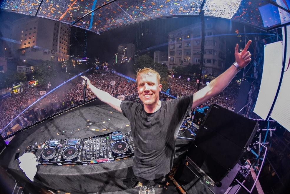 Jay Hardway, Ferry Corsten va nhung track nhac an tuong tai Ravolution hinh anh