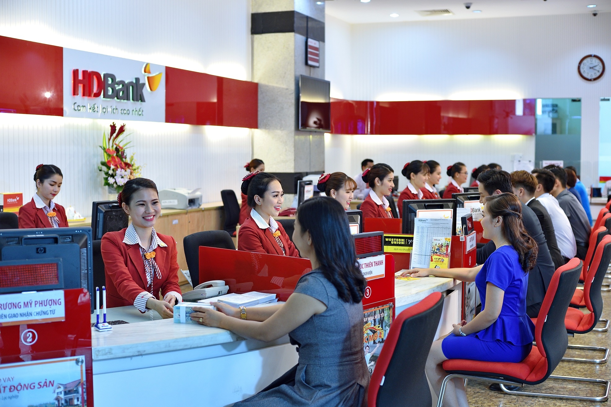 HDBank ap dung nhieu uu dai lai suat lon hinh anh