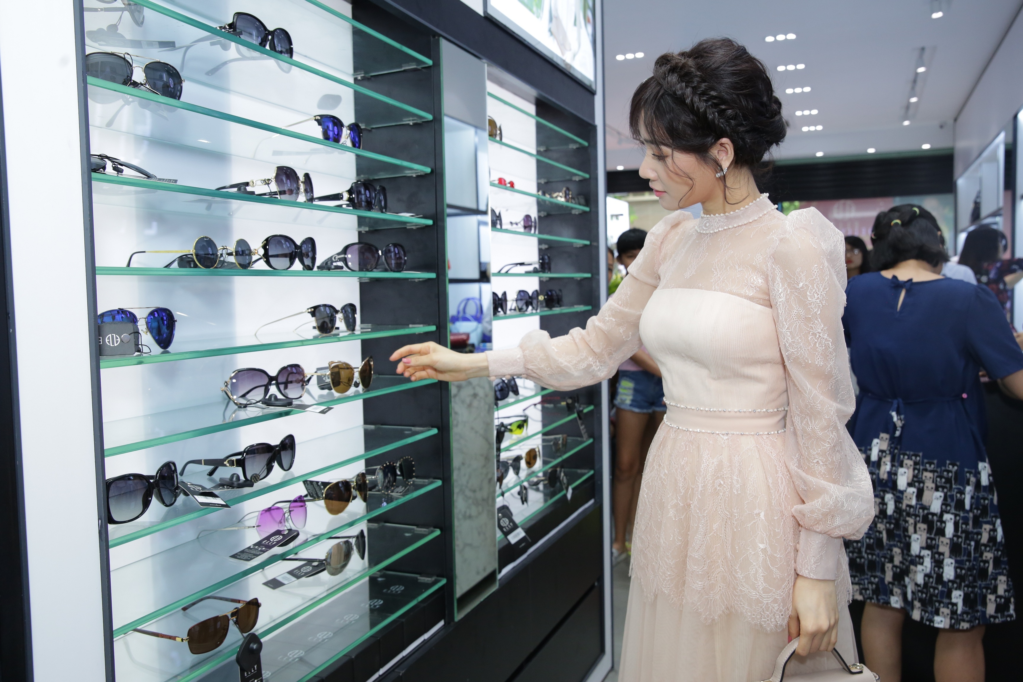 Thoi trang Elly anh 5