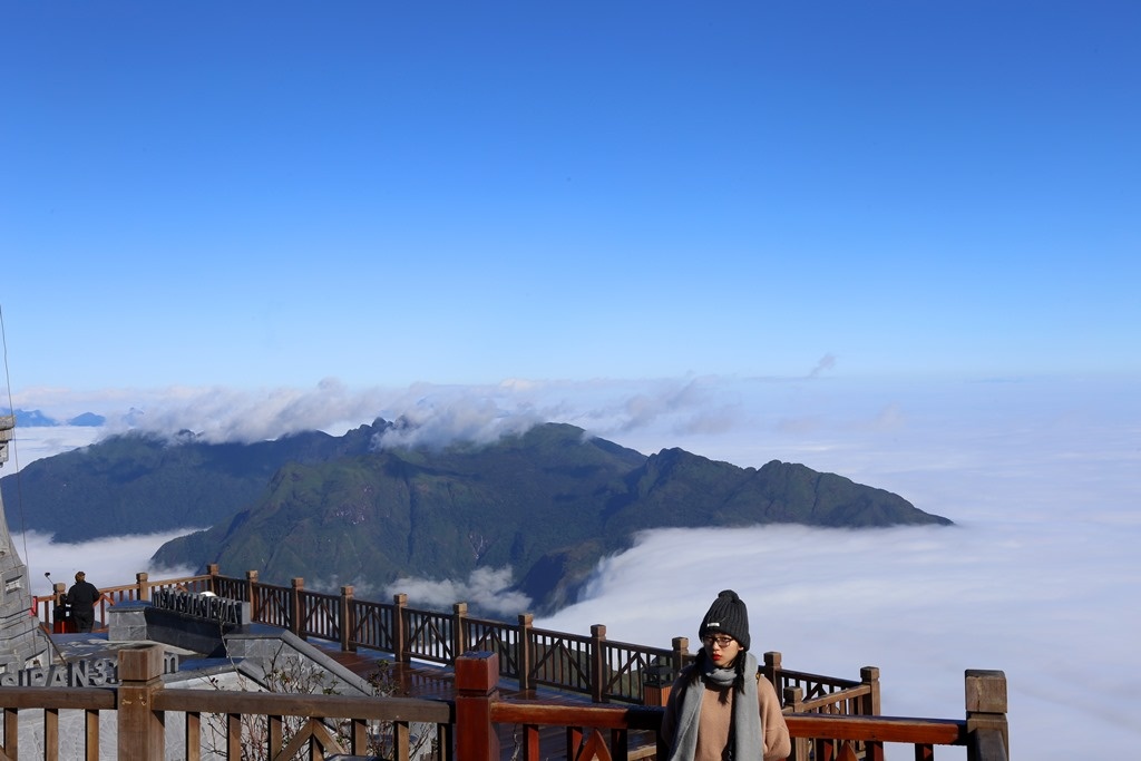 Tron nong o Sa Pa, lac buoc chang muon ve hinh anh