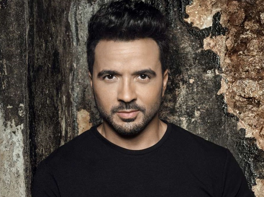Chu nhan hit 'Despacito' se tham du le hoi 'Cocofest 2018' hinh anh