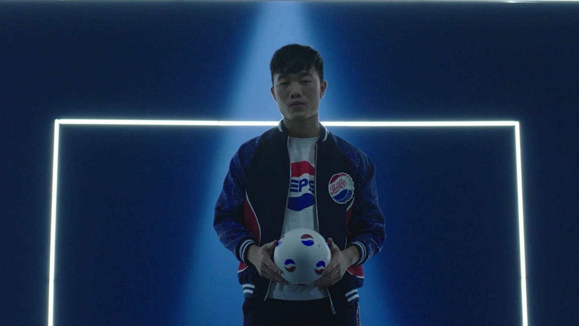 Xuan Truong tung teaser day than thai, ‘thach thuc’ nam ca si bi an hinh anh