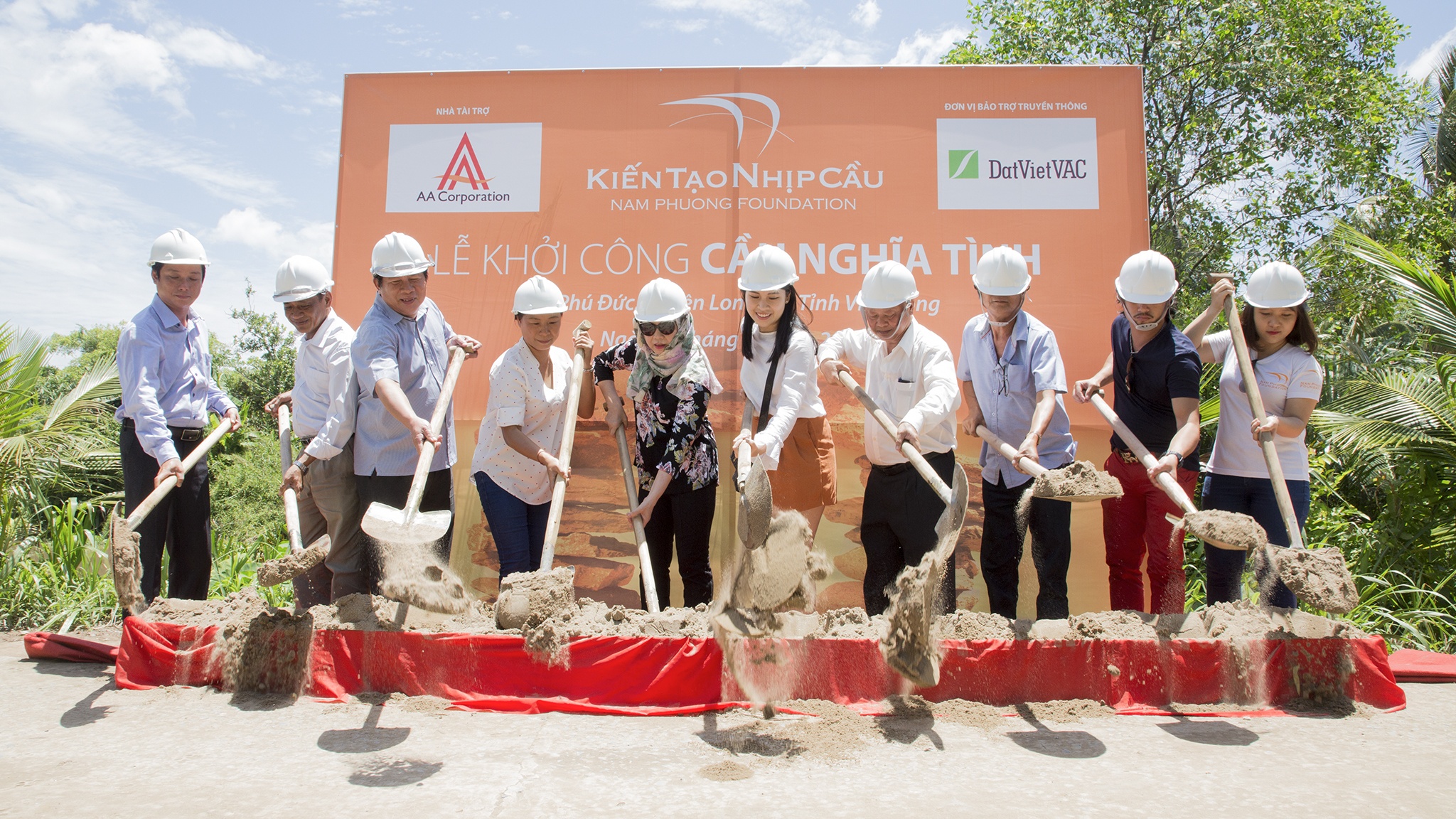 quỹ thiện nguyện Nam Phương ảnh 1 quy thien nguyen Nam Phuong anh 1