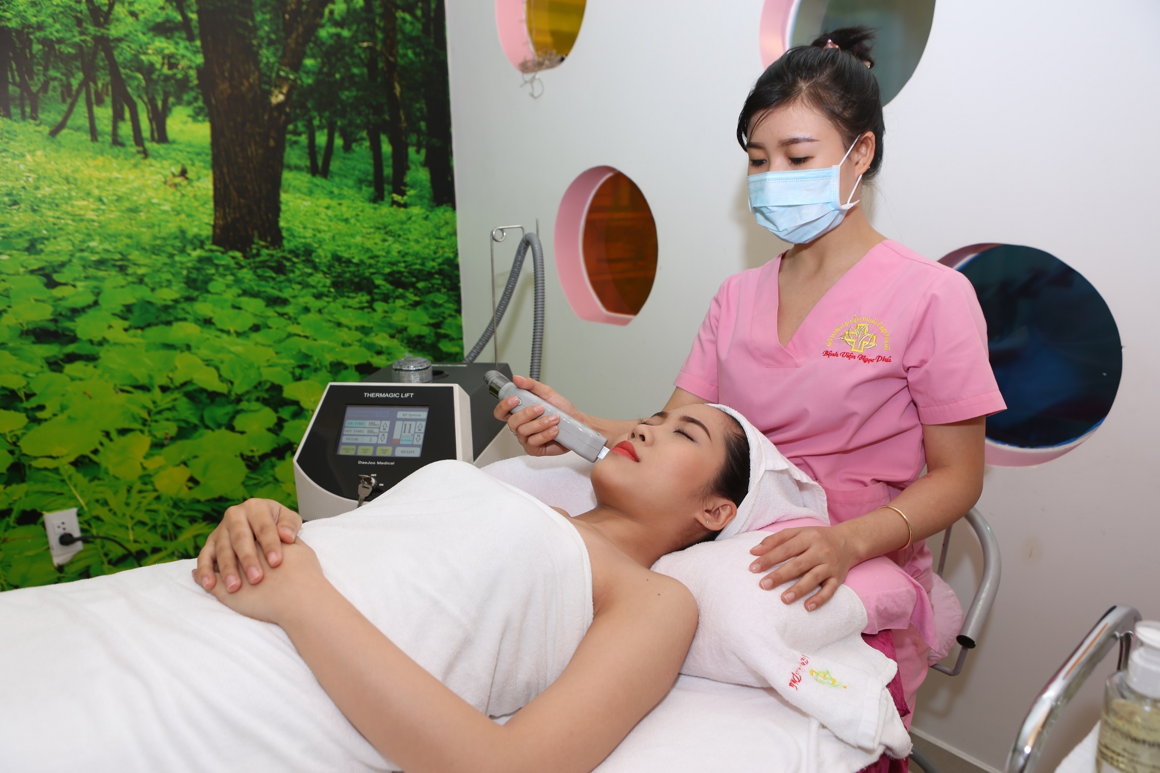 Benh vien tham my Ngoc Phu anh 2