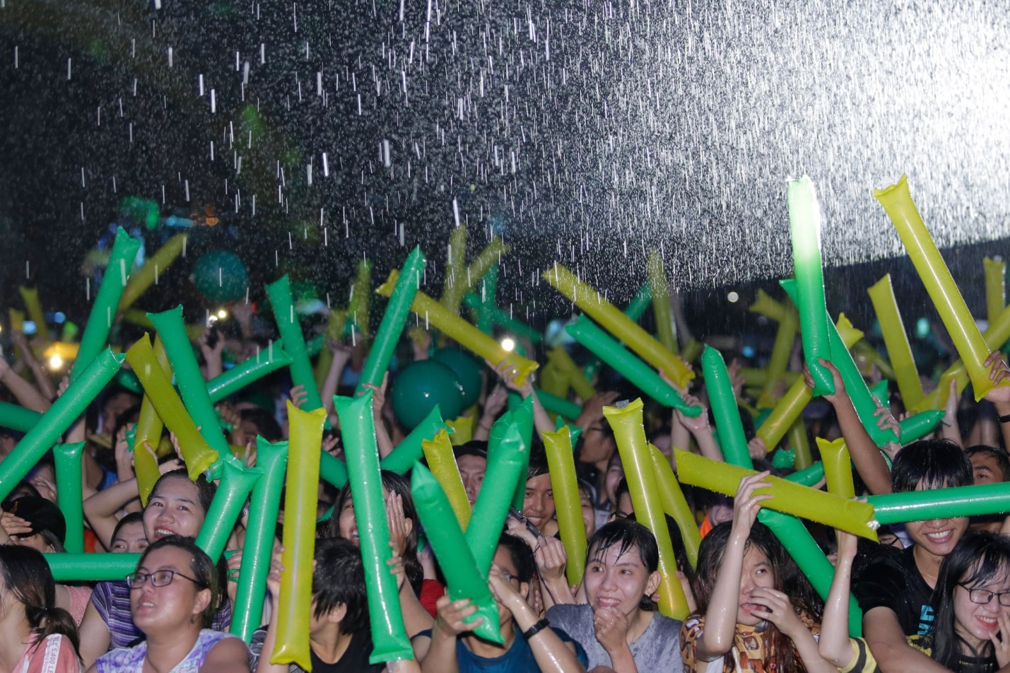 Tra xanh khong do anh 2