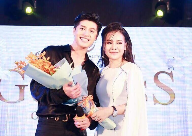 Noo Phuoc Thinh, Duc Phuc khuay dong su kien cua my pham Quin hinh anh