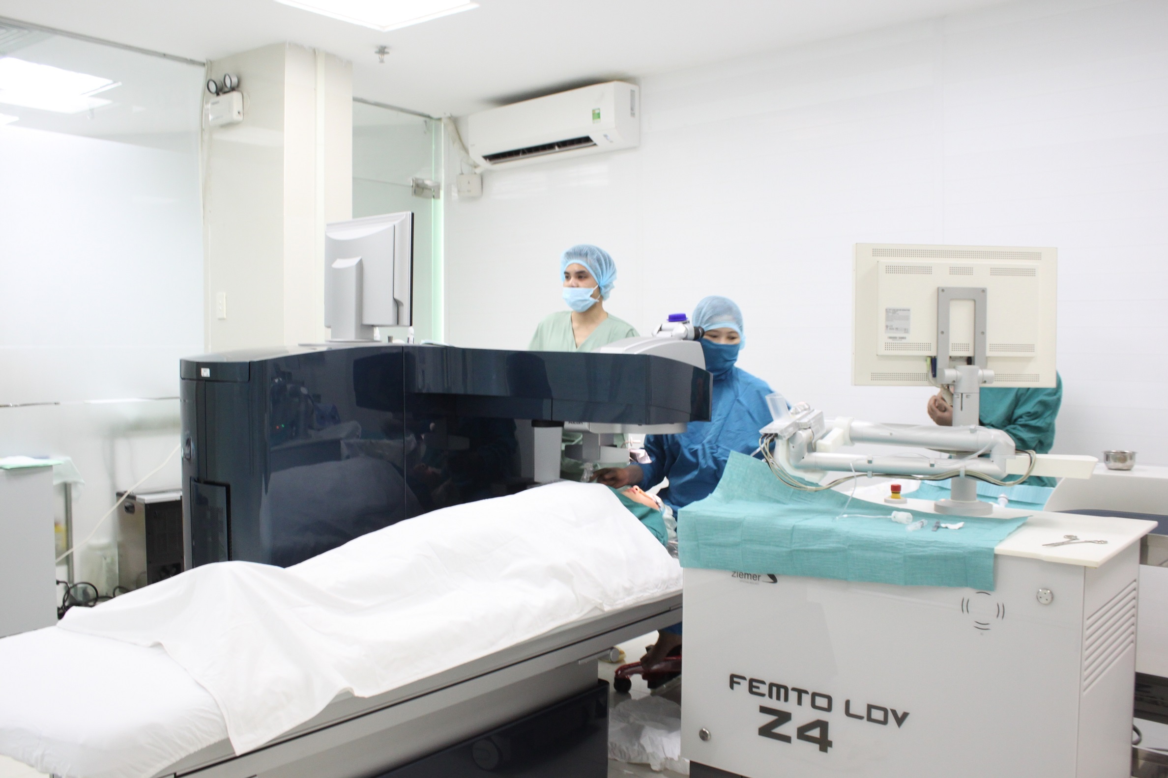 Bệnh viện mắt kỹ thuật cao Phương Nam ảnh 3 Benh vien mat ky thuat cao Phuong Nam anh 3