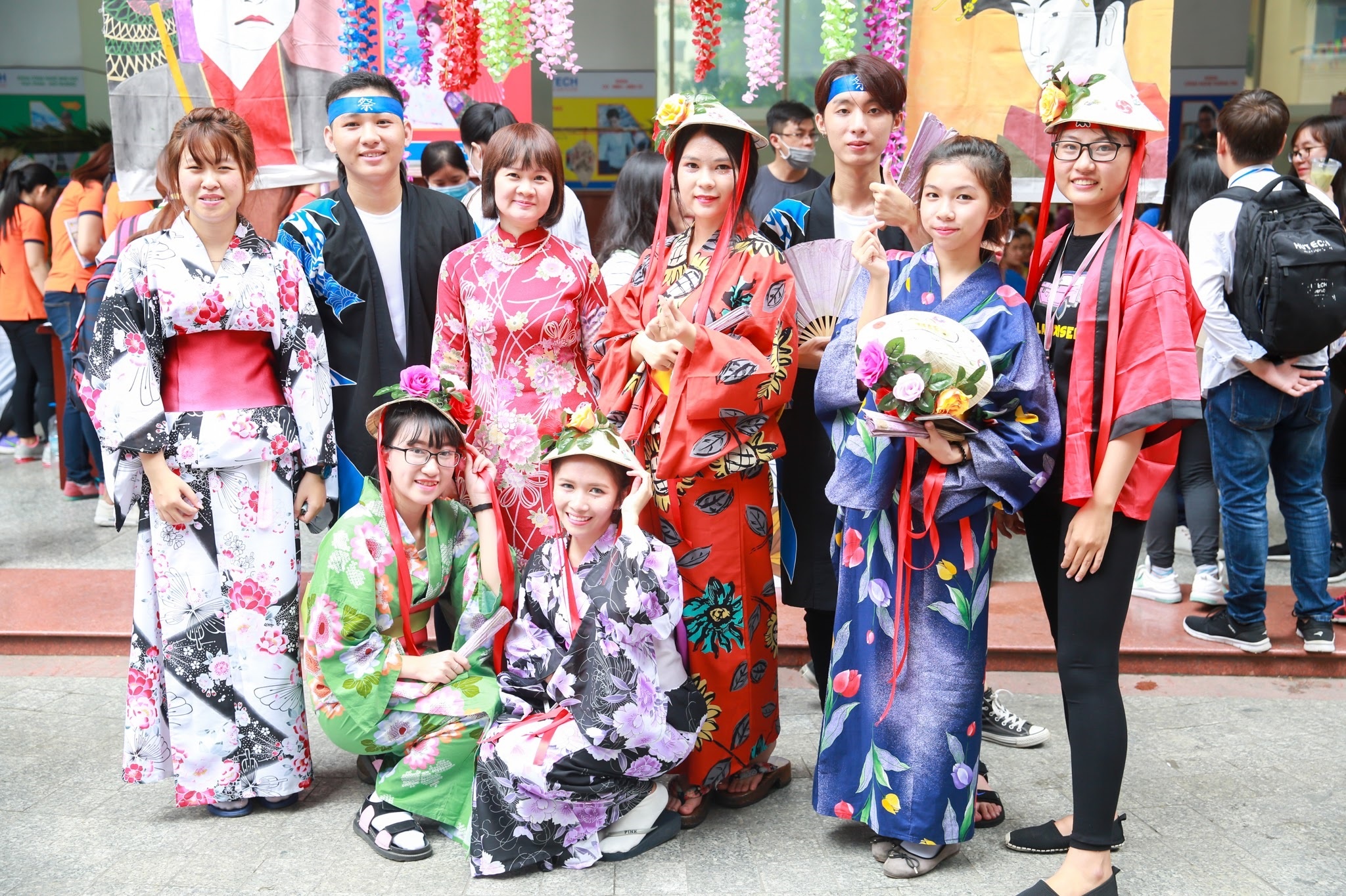 Bi quyet giup sinh vien Hutech tu tin giao tiep tieng Nhat tu nam 2 hinh anh