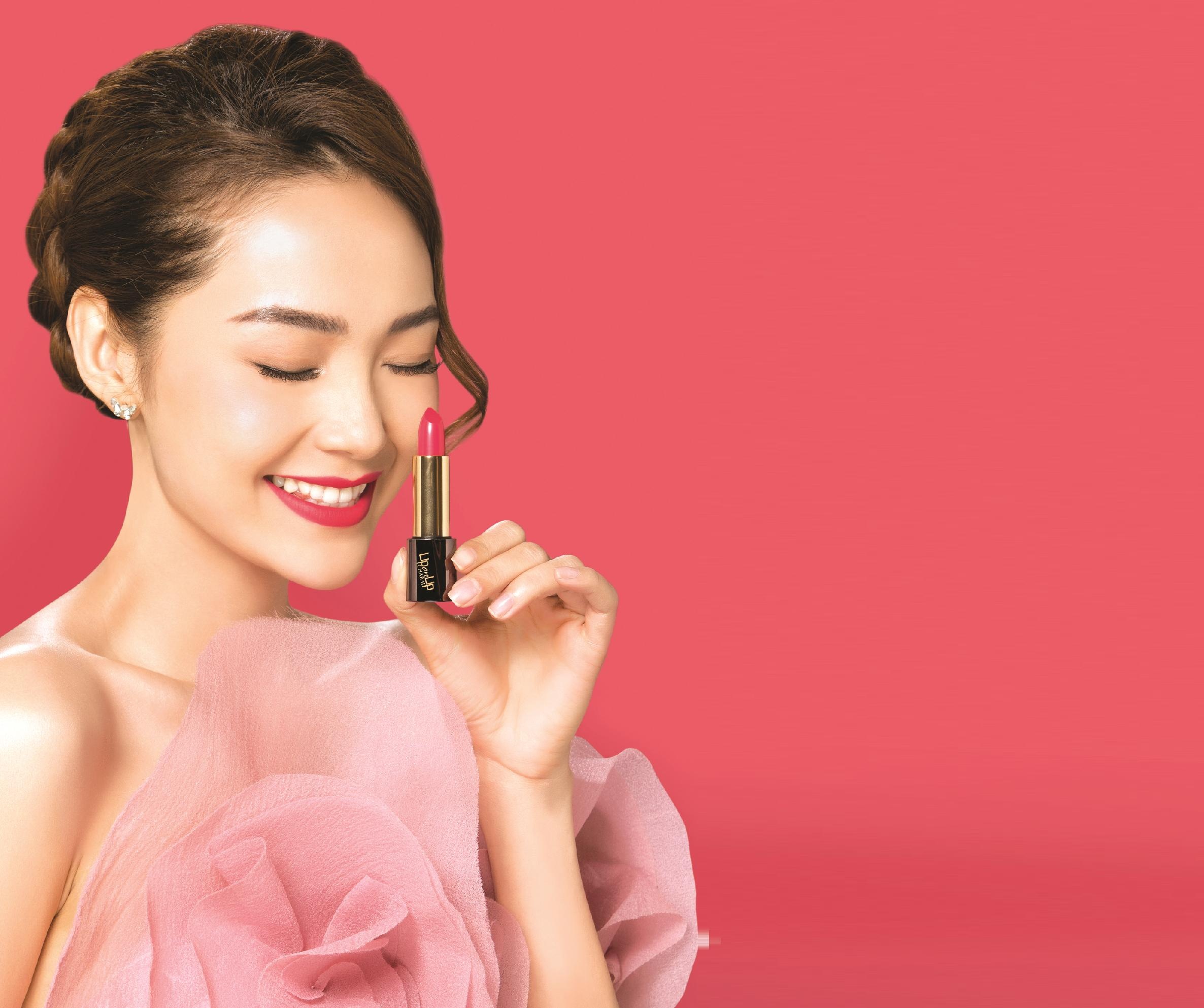 Lip On Lip Charm ảnh 2 Lip On Lip Charm anh 2
