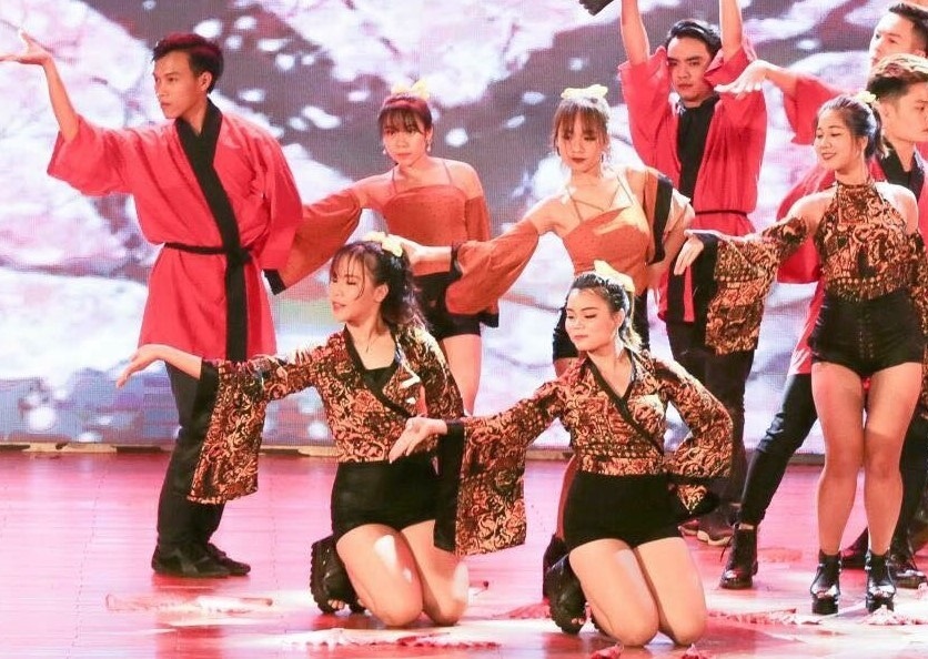 Flashmob DIFF 2018 mang hinh anh gioi tre Viet den ban be quoc te hinh anh