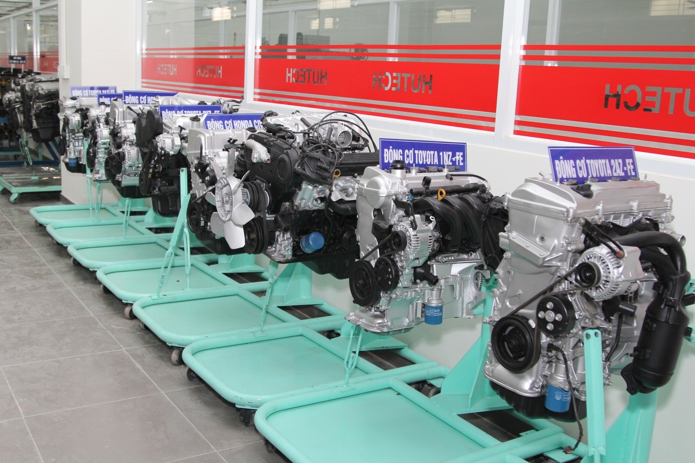 Hutech ảnh 2 Hutech anh 2