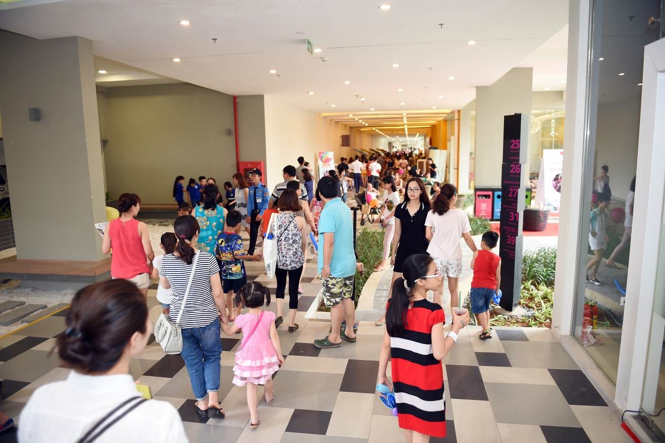 Seasons Avenue anh 1