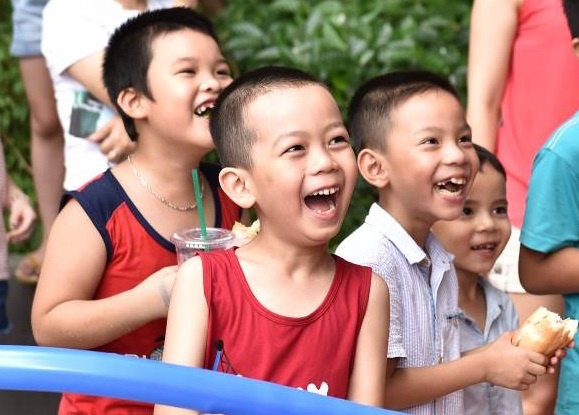 'Ngay hoi gia dinh Seasons Avenue 2018' ron ra tieng cuoi tre tho hinh anh