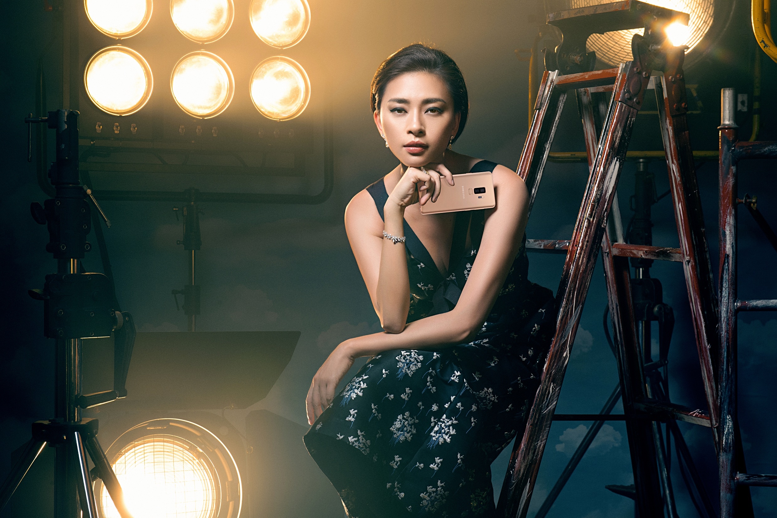 Samsung Galaxy S9+ anh 2