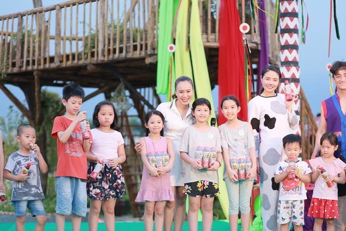 Nghe si Khanh Linh: 'Thay nu cuoi cac be, met nhoc nhu tan bien'' hinh anh