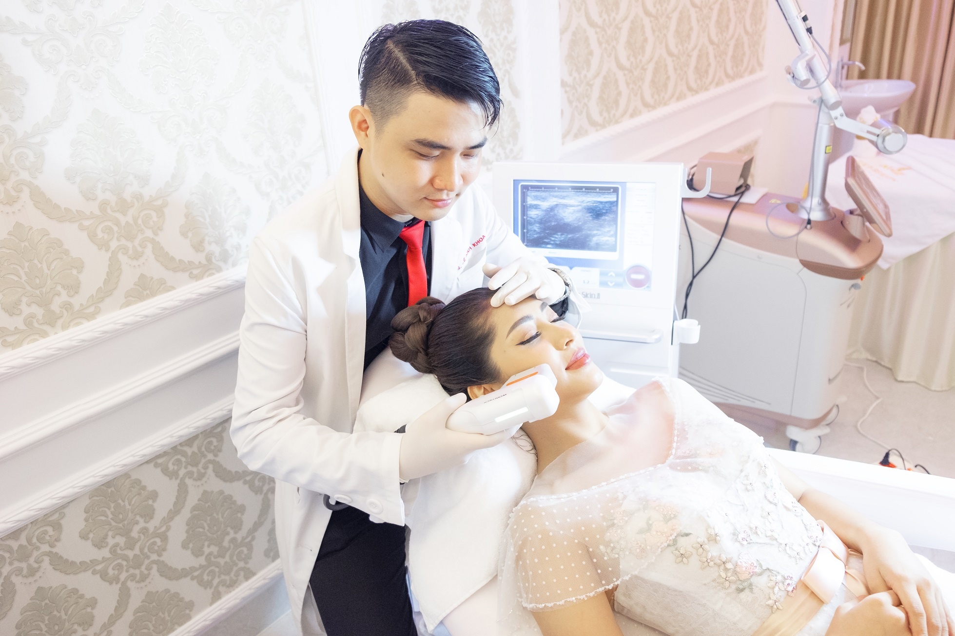 Spa Gold Beauty tung bung khai truong tai TP.HCM hinh anh