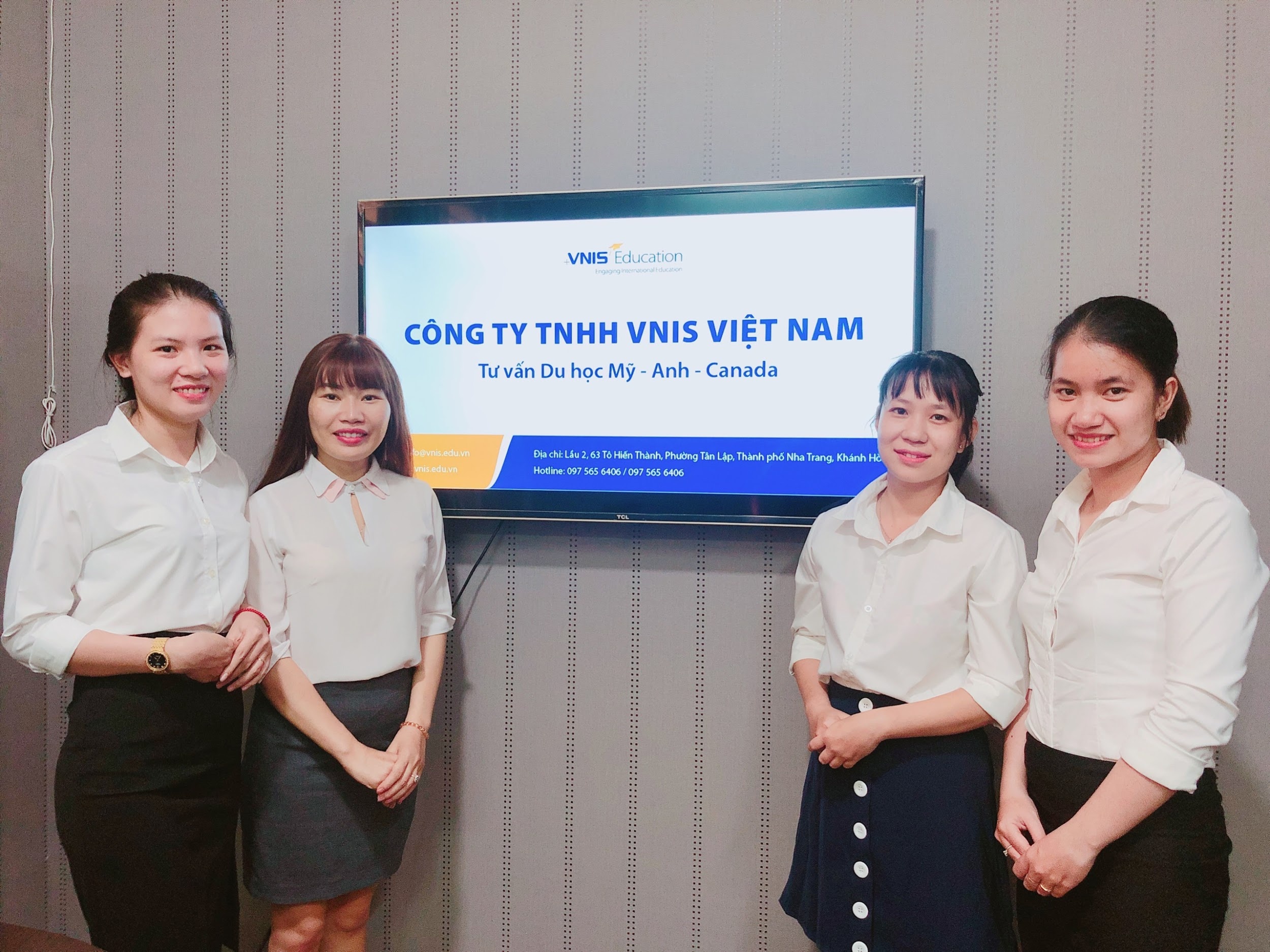 VNIS Education ảnh 3 VNIS Education anh 3