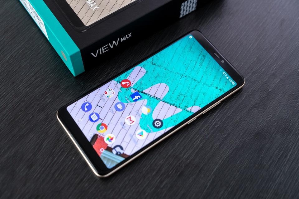 Wiko View Max dat 4.000 don hang trong ngay flash sale hinh anh