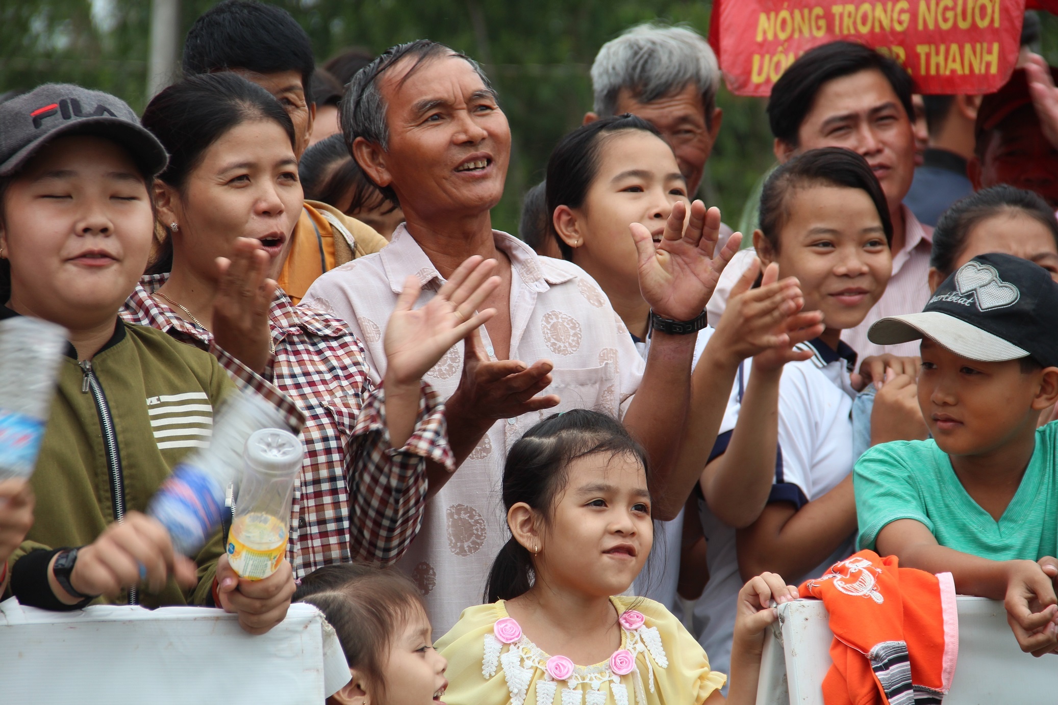 Khanh thanh cau thep day vang tai cu lao Gieng hinh anh