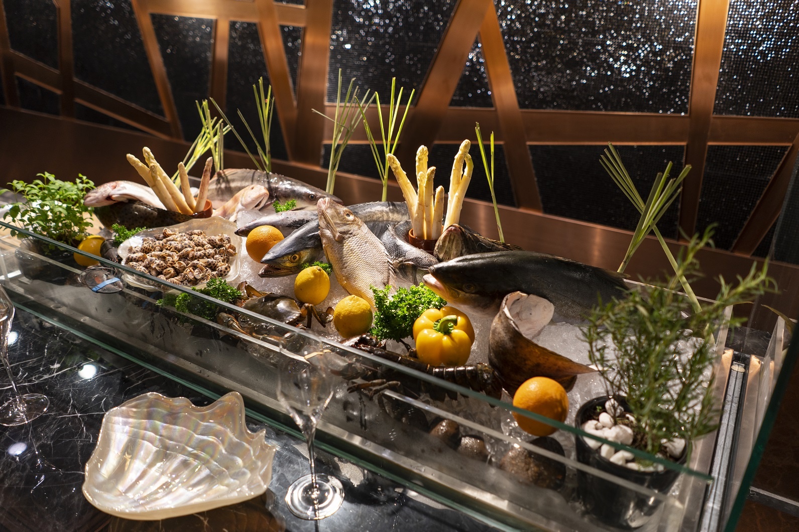 Nha hang va Lounge R&J anh 4