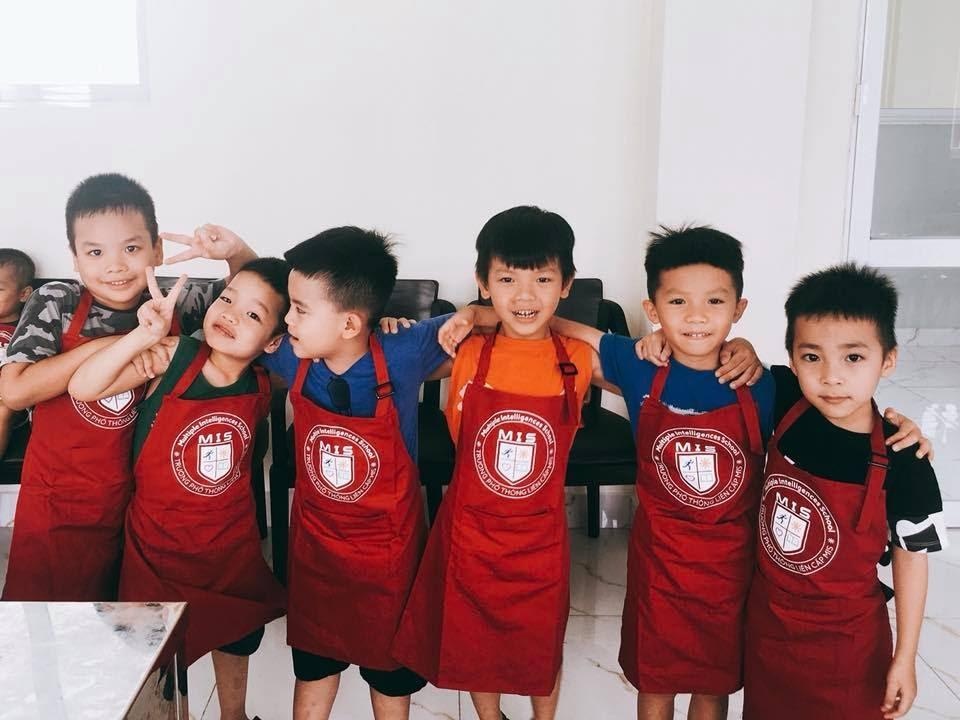 MIS de cao giao duc thuc chat gan lien voi hoat dong xa hoi hinh anh
