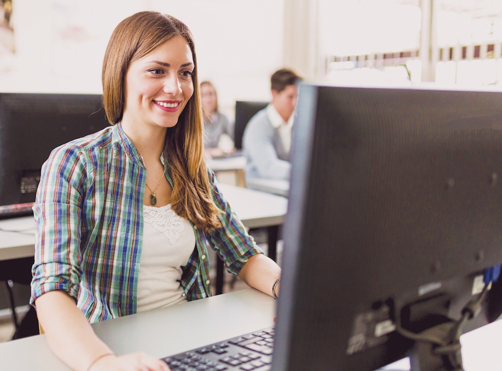 Thi sinh lam bai thi ACT tren may tinh, co diem sau 3 ngay hinh anh