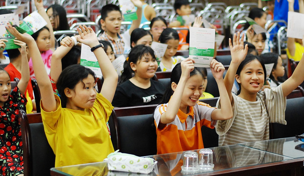 Tang cuong kha nang tu bao ve cho tre voi trai he ve ATGT hinh anh