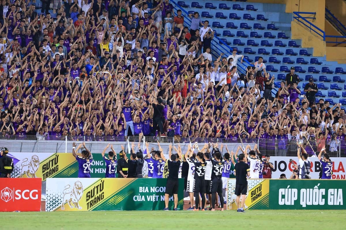 Truoc luot di ban ket Cup QG Su Tu Trang 2018: CLB Ha Noi don toan luc hinh anh