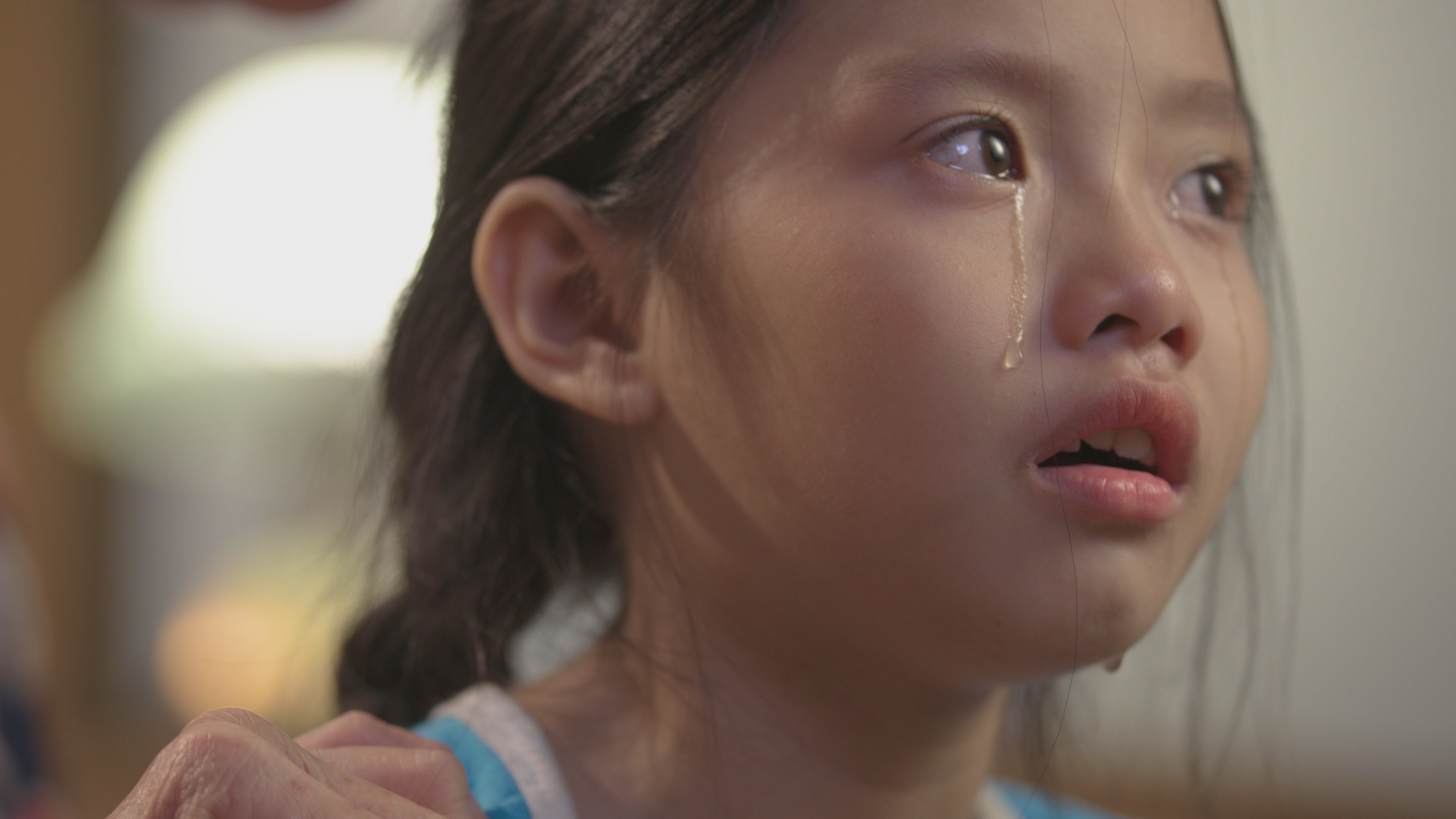 Video - Nguoi me gu hinh anh